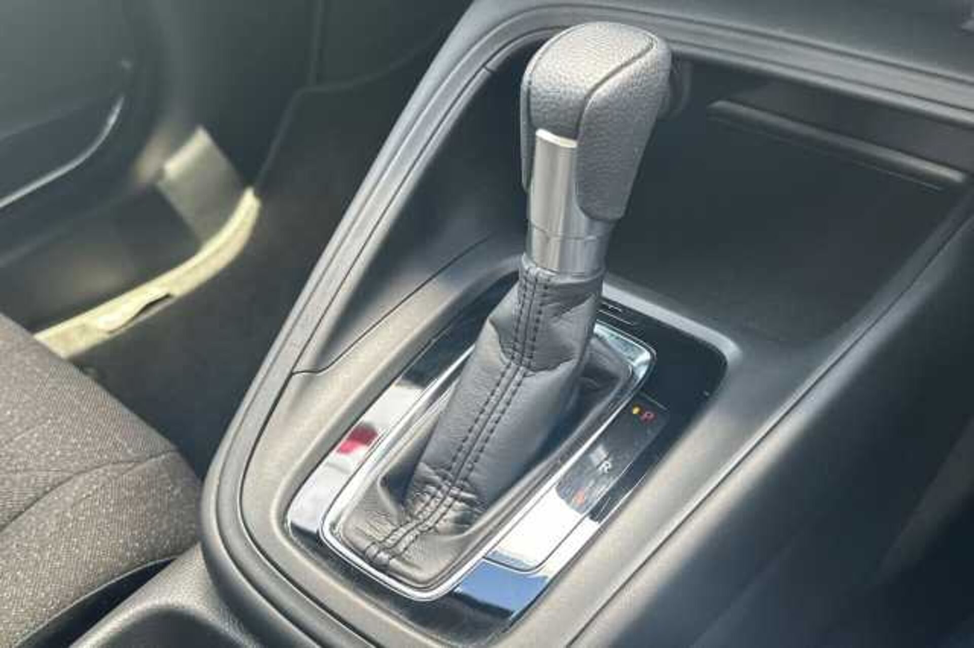 Honda HR-V Hybrid 1.5 eHEV Elegance 5dr CVT 