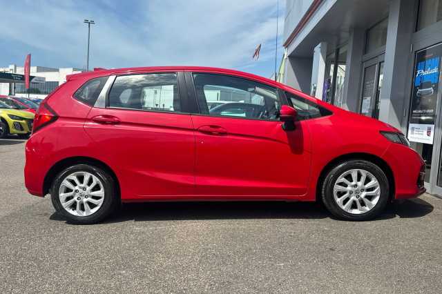 Honda Jazz 1.3 i-VTEC SE 5dr CVT 
