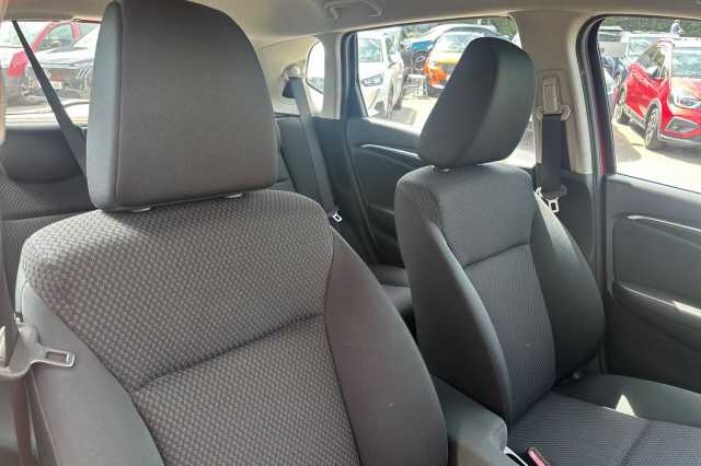 Honda Jazz 1.3 i-VTEC SE 5dr CVT 