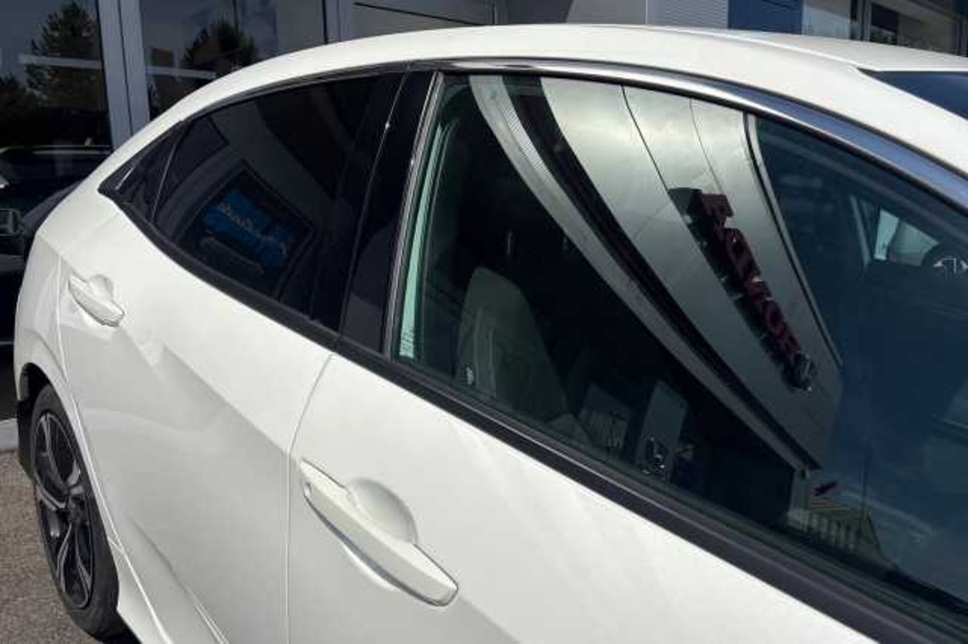 Honda Civic 1.0 VTEC Turbo SR 5dr 