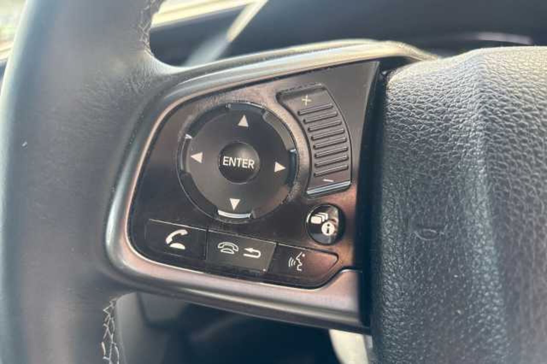 Honda Civic 1.0 VTEC Turbo SR 5dr 
