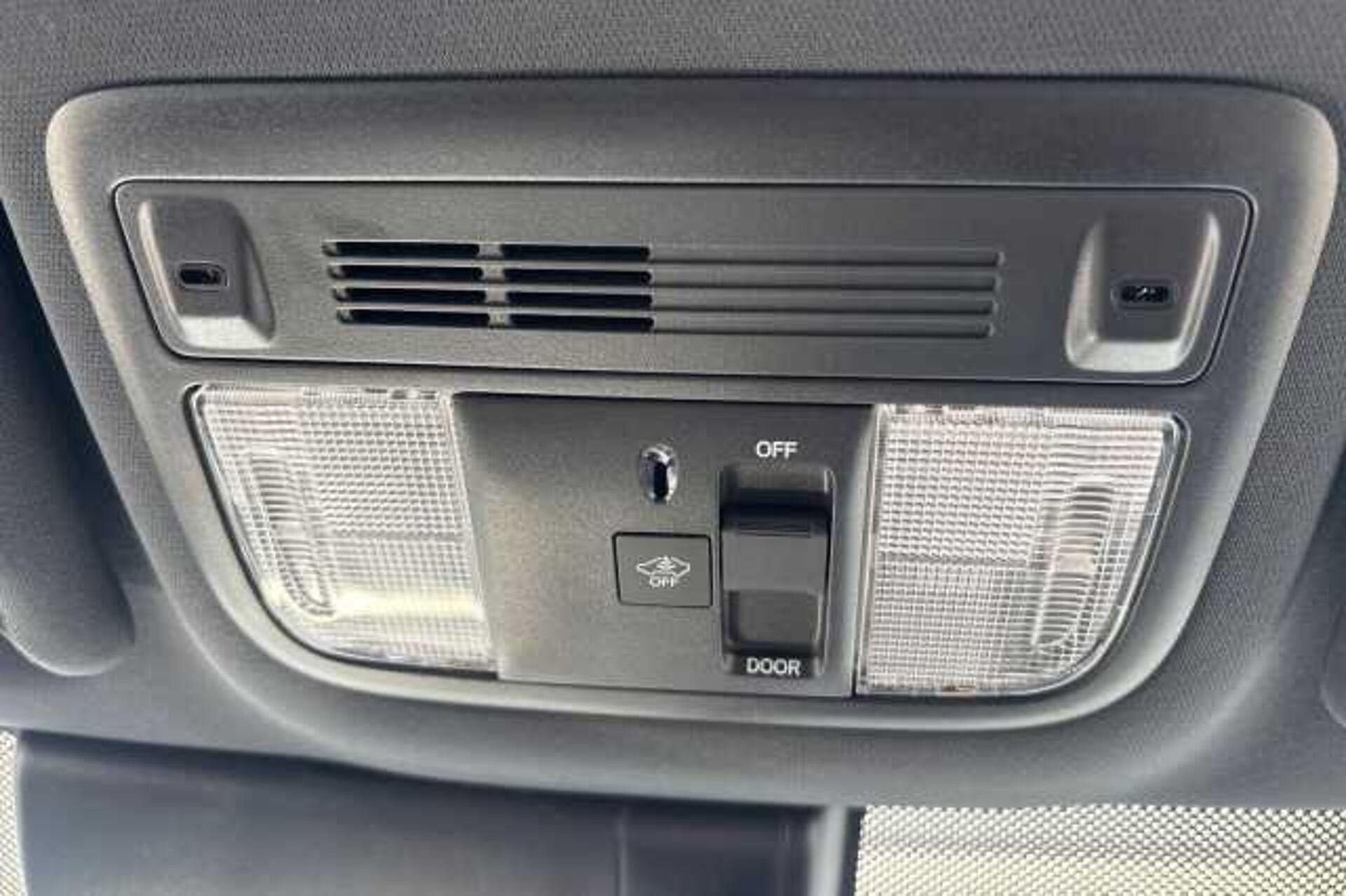 Honda Civic 1.0 VTEC Turbo SR 5dr 