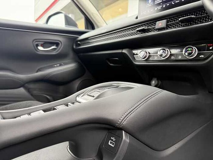 Honda ZR-V e:HEV 2.0 eHEV Elegance 5dr CVT 