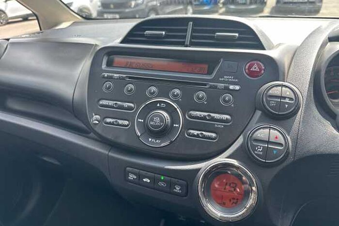 Honda Jazz 1.4 i-VTEC ES 5dr CVT 