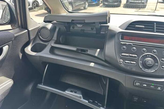 Honda Jazz 1.4 i-VTEC ES 5dr CVT 