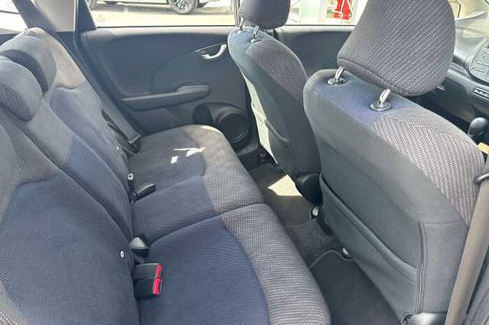 Honda Jazz 1.4 i-VTEC ES 5dr CVT 