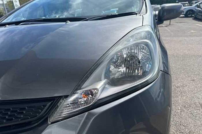 Honda Jazz 1.4 i-VTEC ES 5dr CVT 