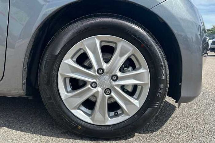 Honda Jazz 1.4 i-VTEC ES 5dr CVT 